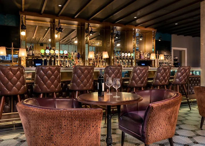 Отель Aloft 4*