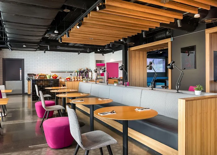 Aloft Отель