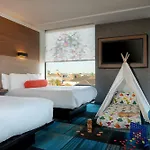 Aloft Hotel 4*